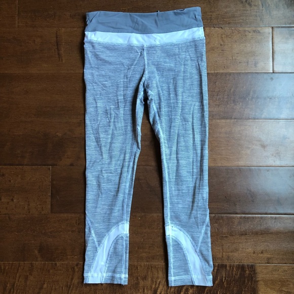 🦊Lululemon Run: Inspire Crop II - Picture 3 of 10